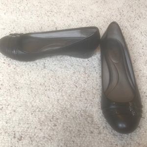 Life stride Black mini wedges